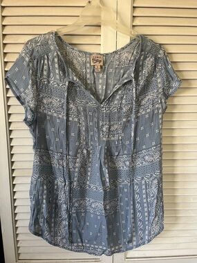 Como Vintage Light Blue Paisley Tie-Front Blouse